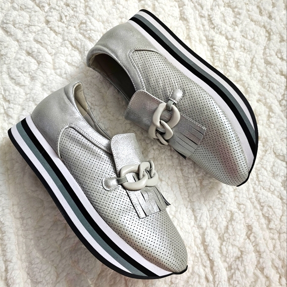 Coconuts by Matisse Bess Metallic Silver Kiltie Fringe Chain Platform Slip- On - Picture 14 of 15